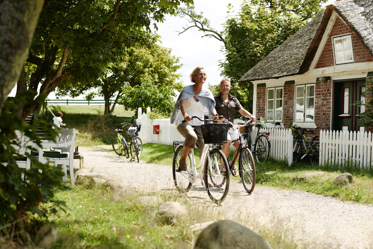 Book Lustrup Farmhouse, hvor der gode cykelture for hele familien ved Ribe og Vadehavet.